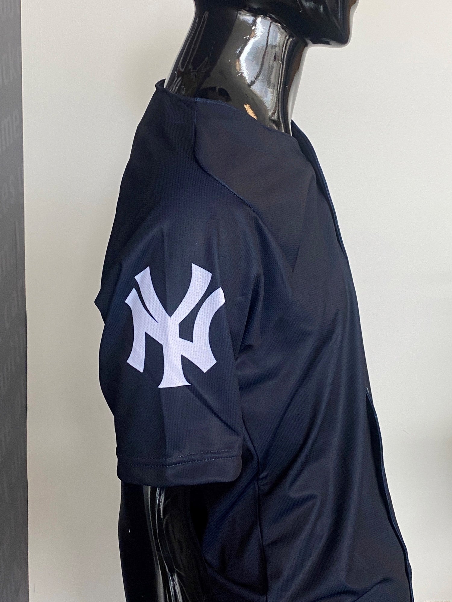 Buying Jerseys with names on back : r/NYYankees